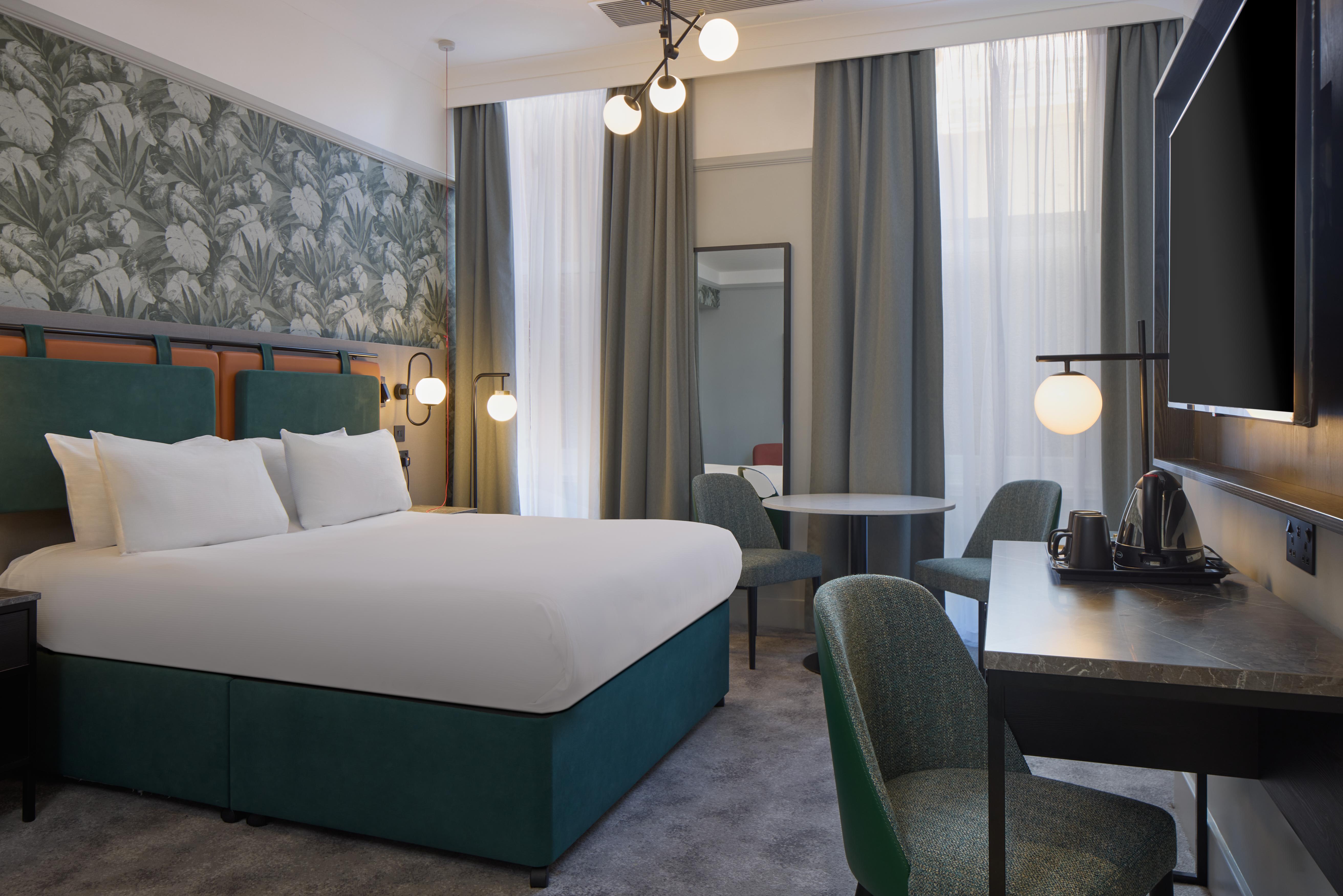 Doubletree By Hilton Brighton Metropole Hotel Ngoại thất bức ảnh