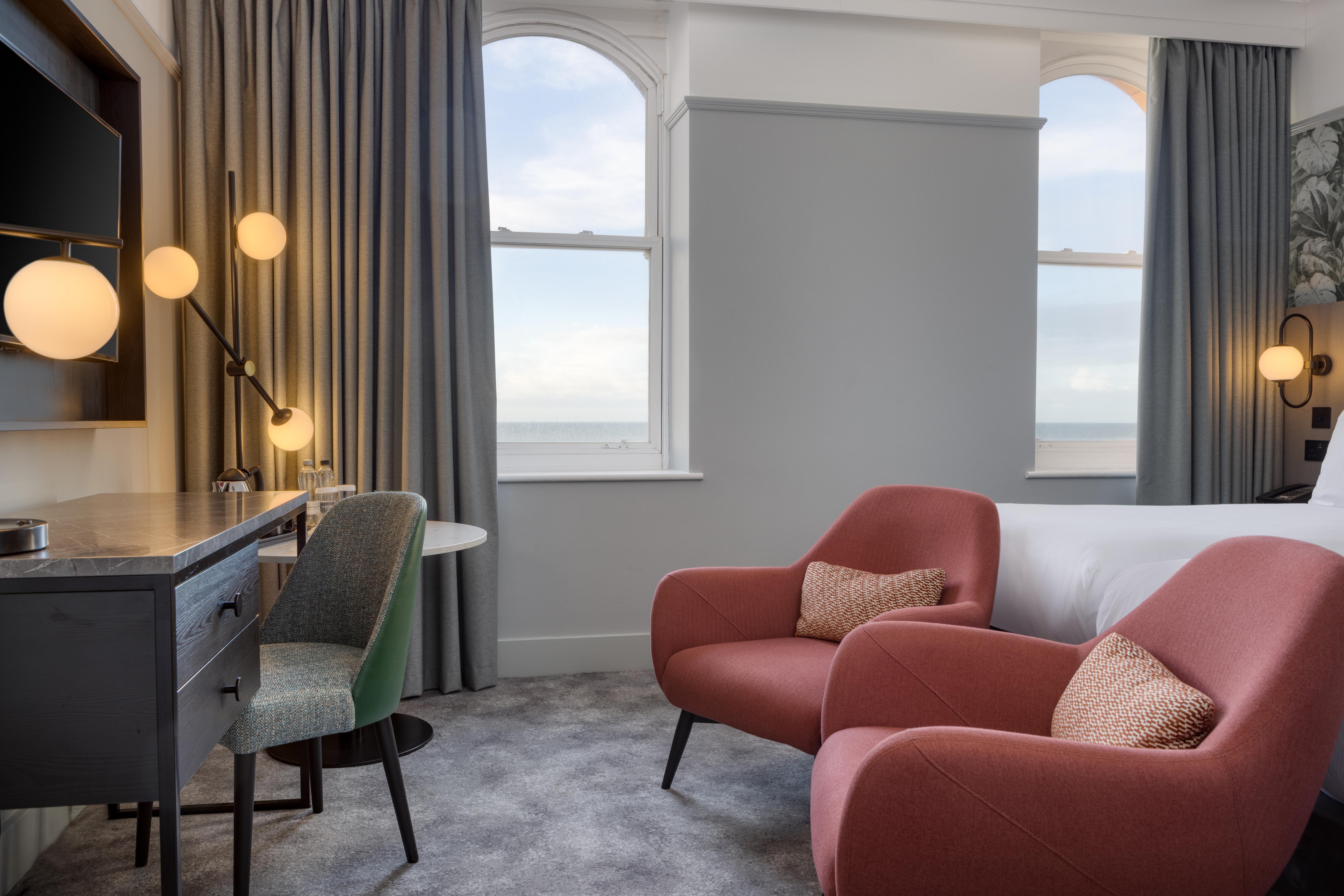 Doubletree By Hilton Brighton Metropole Hotel Ngoại thất bức ảnh