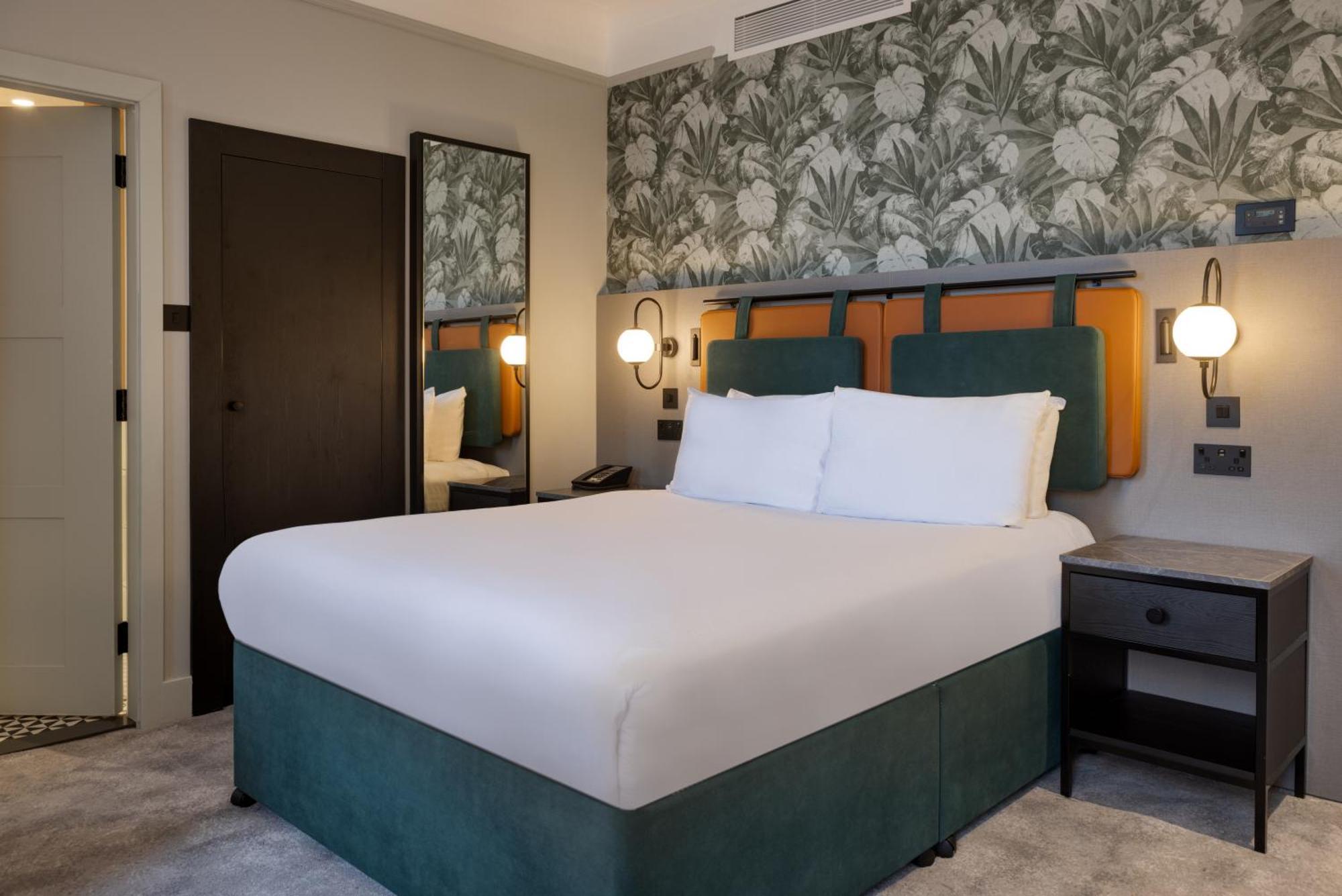 Doubletree By Hilton Brighton Metropole Hotel Ngoại thất bức ảnh