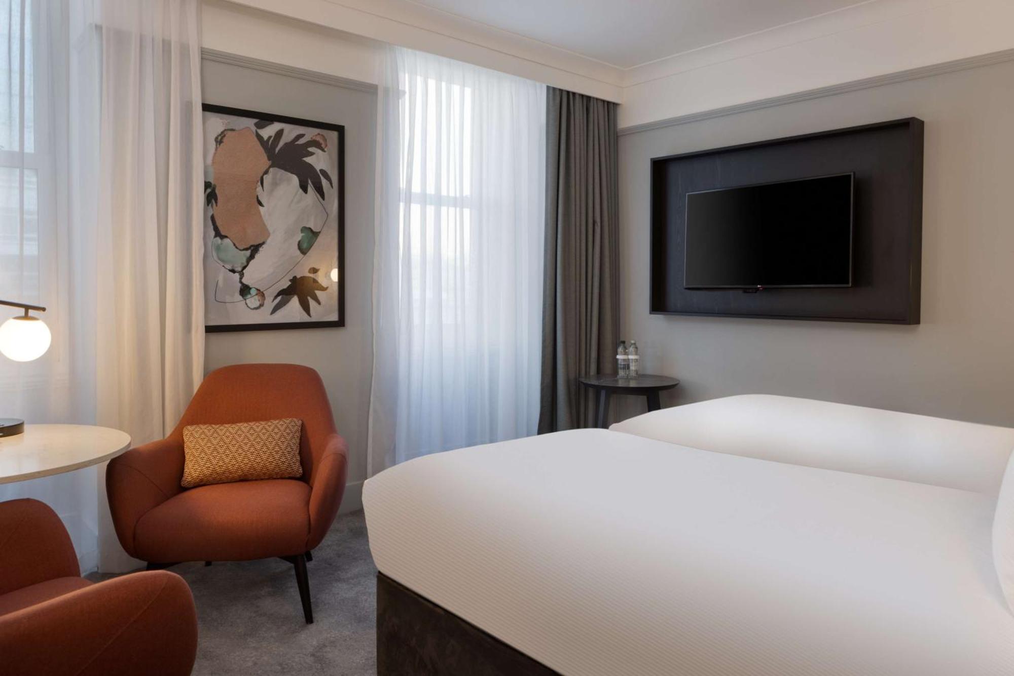 Doubletree By Hilton Brighton Metropole Hotel Ngoại thất bức ảnh