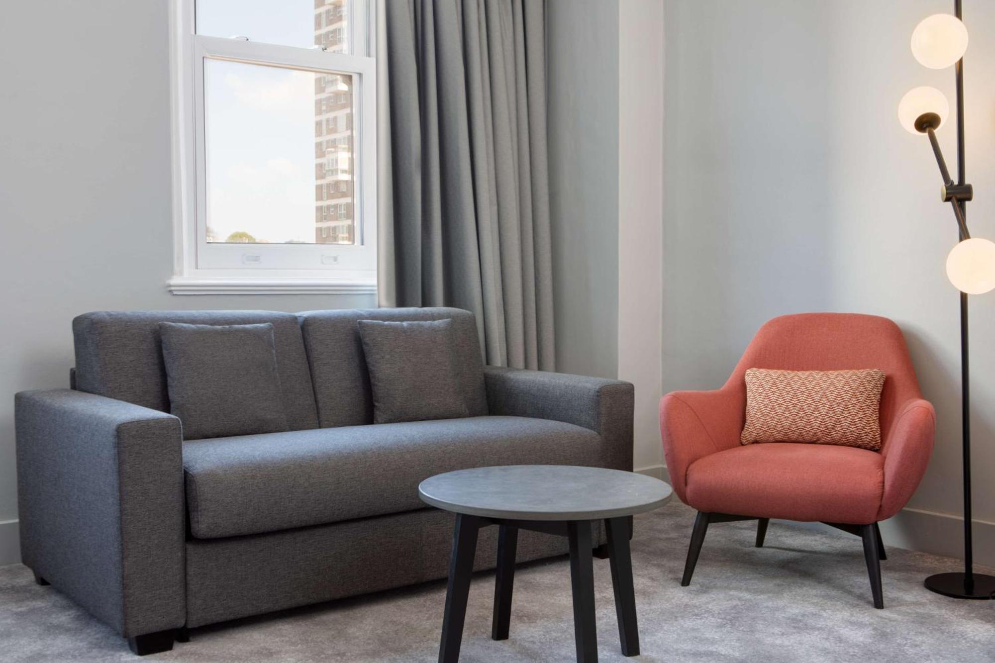 Doubletree By Hilton Brighton Metropole Hotel Ngoại thất bức ảnh