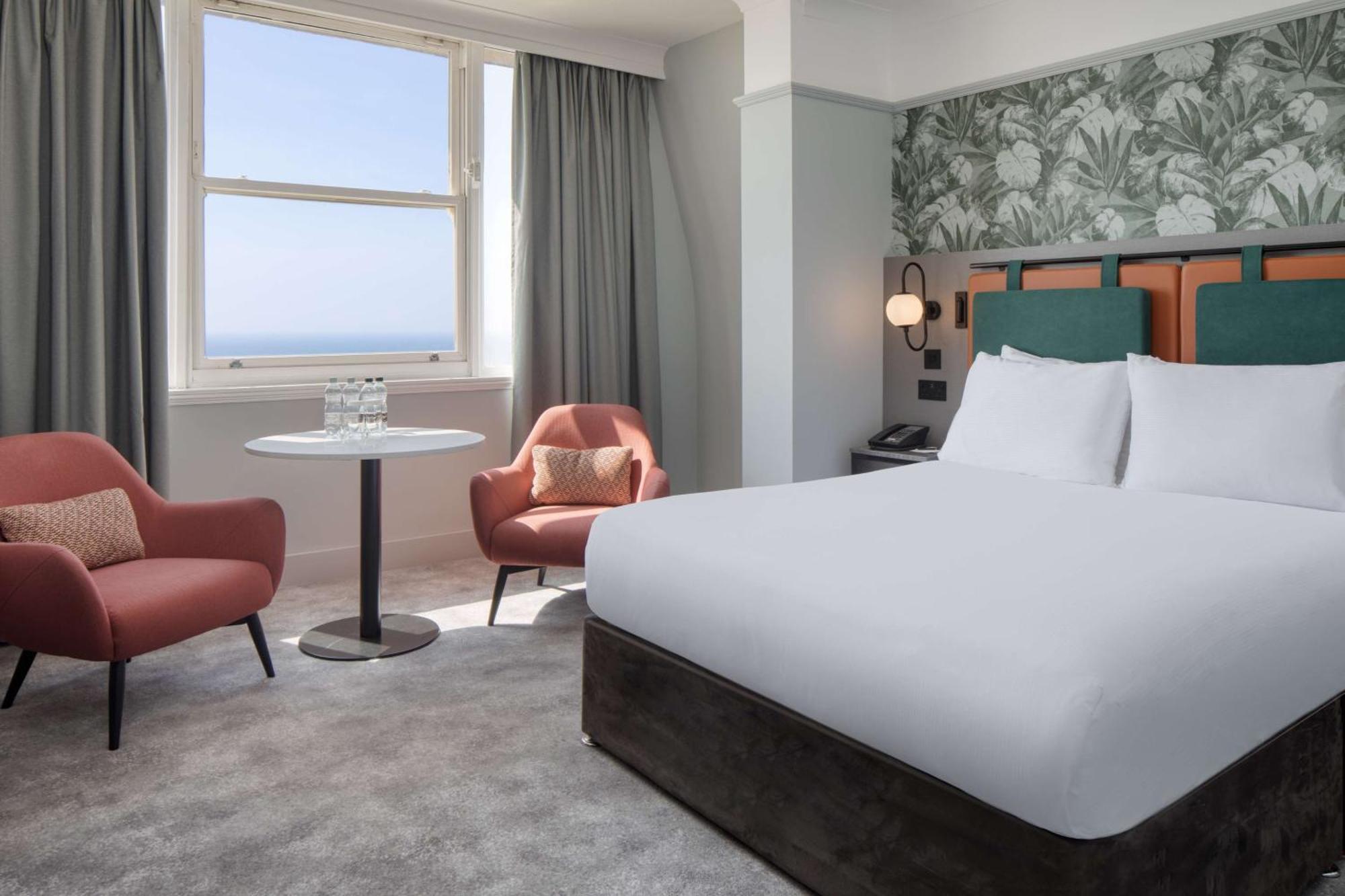 Doubletree By Hilton Brighton Metropole Hotel Ngoại thất bức ảnh