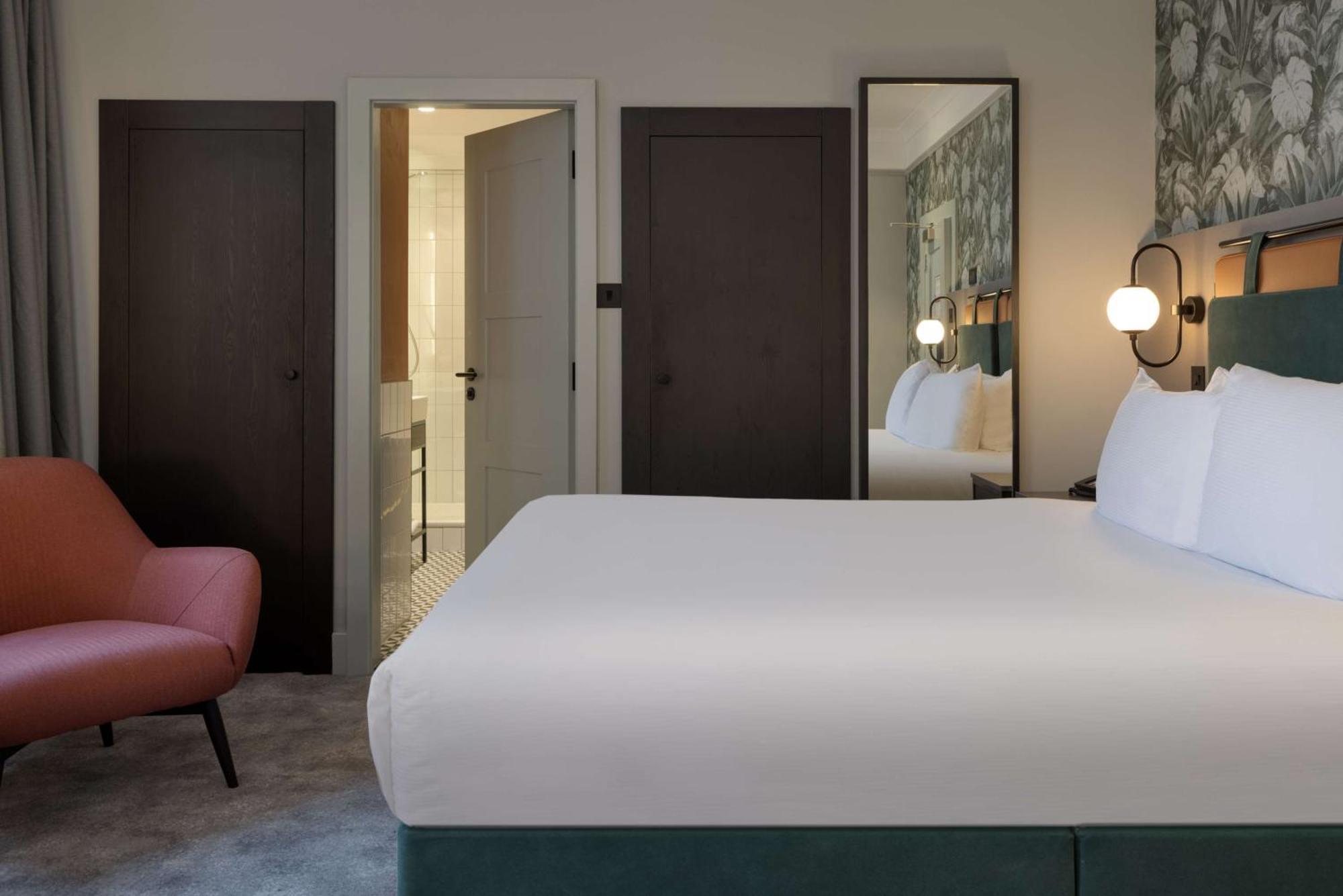 Doubletree By Hilton Brighton Metropole Hotel Ngoại thất bức ảnh