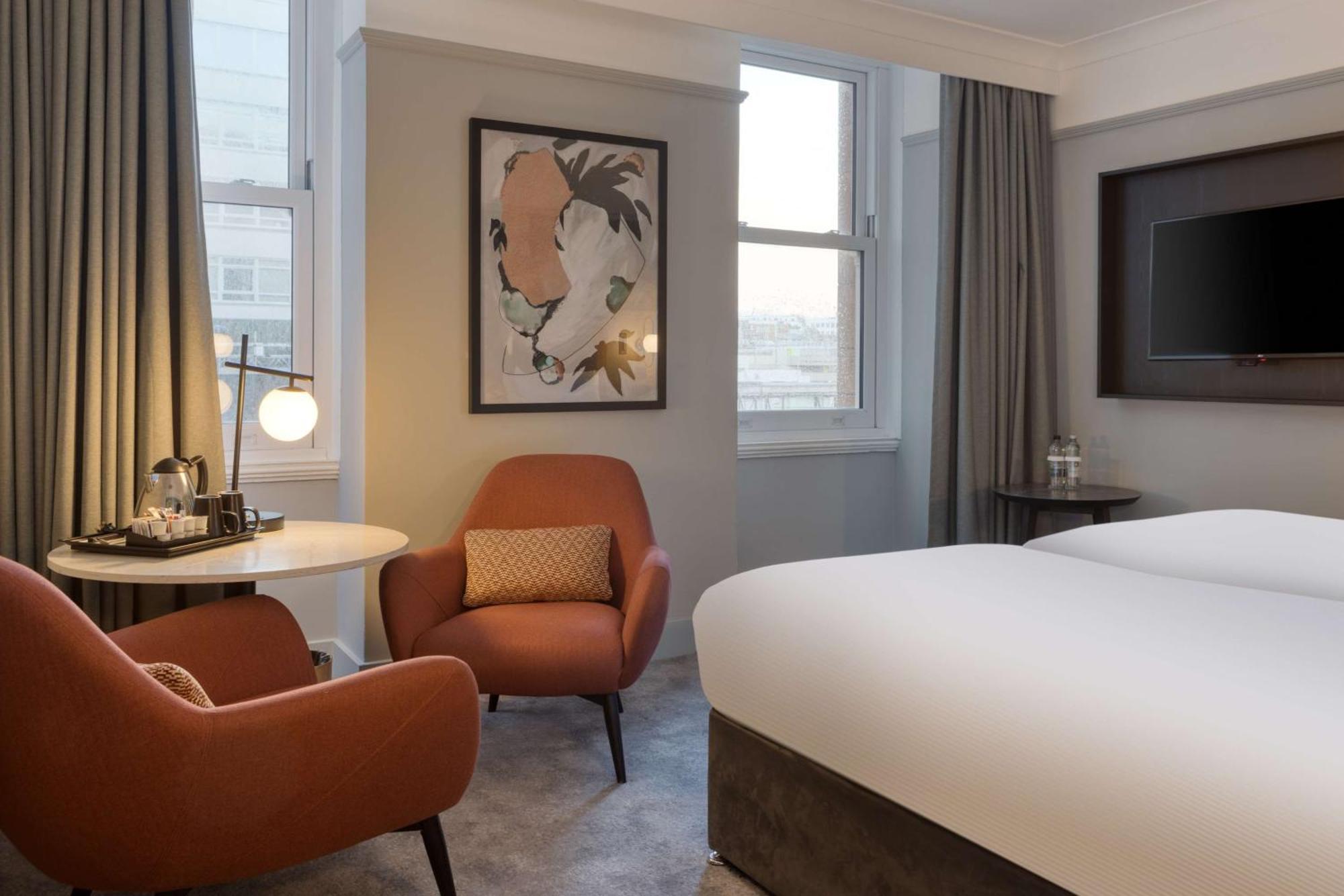 Doubletree By Hilton Brighton Metropole Hotel Ngoại thất bức ảnh