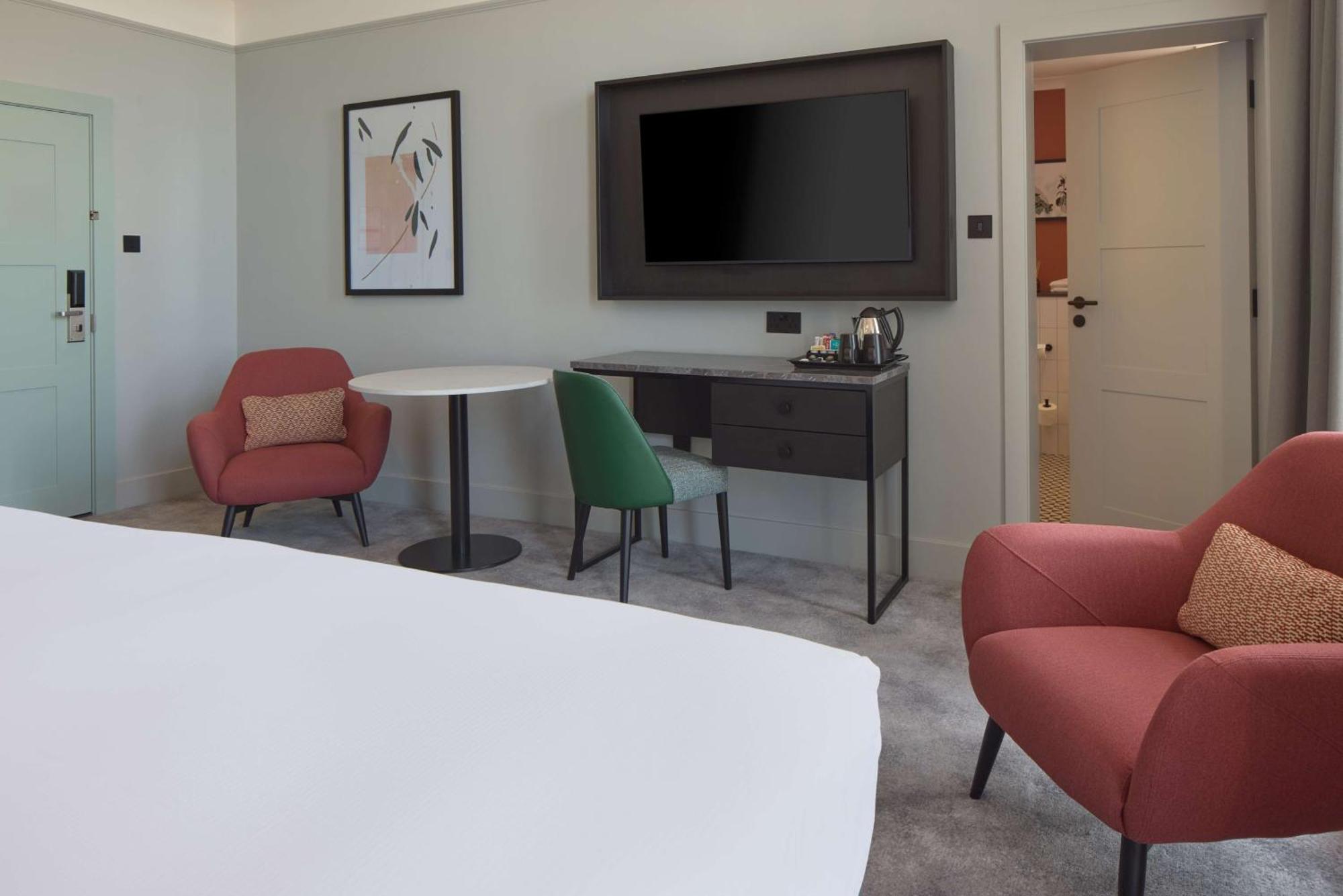 Doubletree By Hilton Brighton Metropole Hotel Ngoại thất bức ảnh