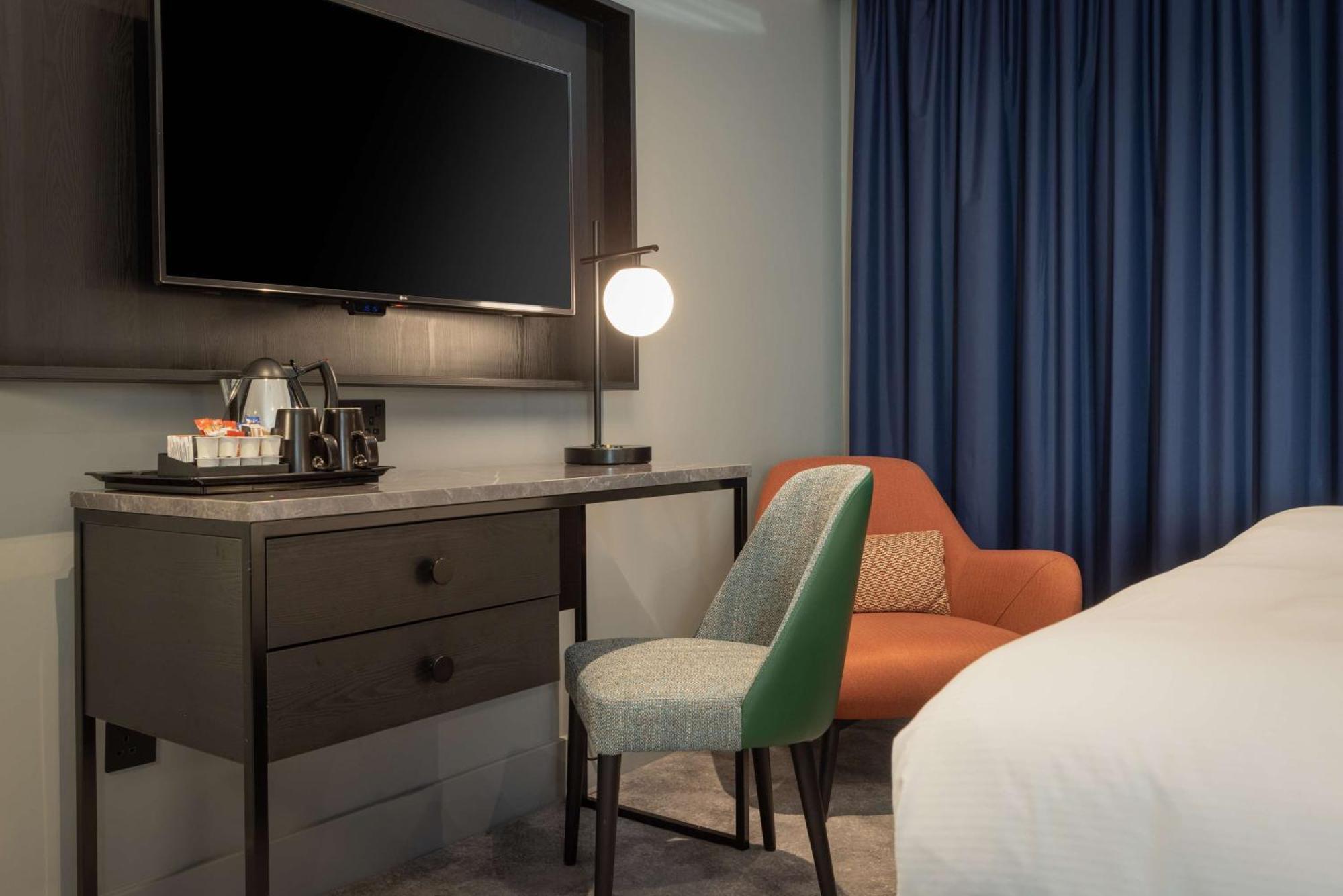 Doubletree By Hilton Brighton Metropole Hotel Ngoại thất bức ảnh