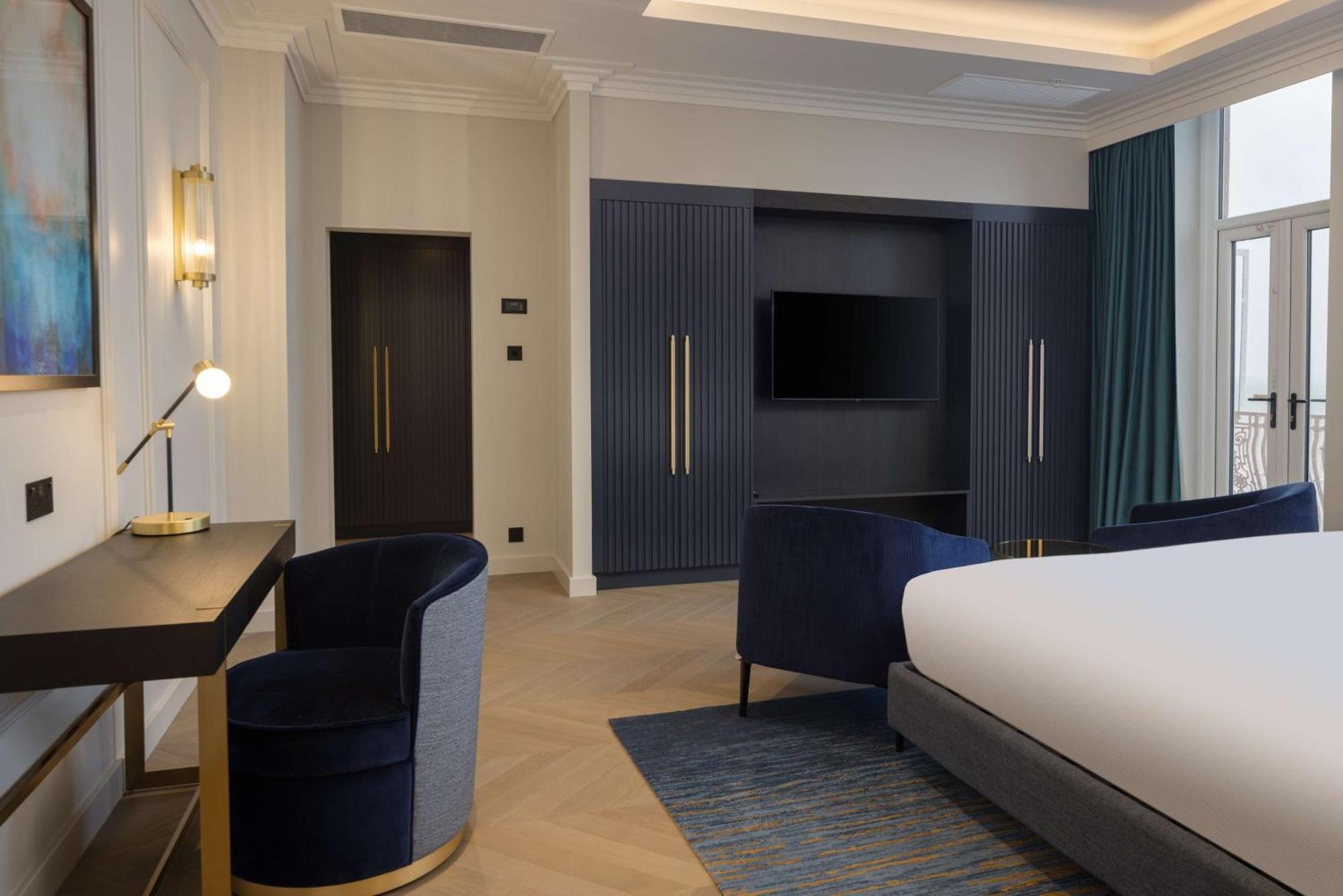 Doubletree By Hilton Brighton Metropole Hotel Ngoại thất bức ảnh